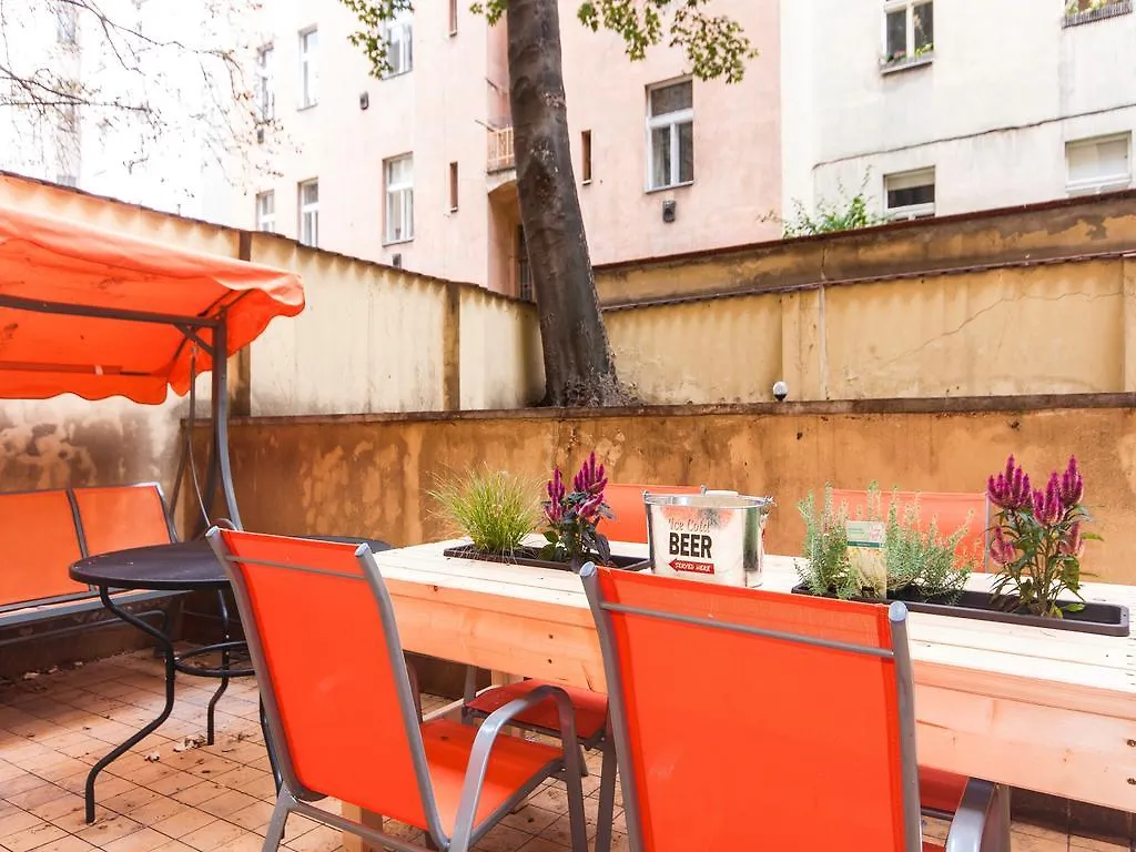 Chill Hill Apartments Praga