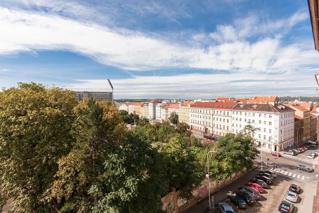 Chill Hill Apartments Praga
