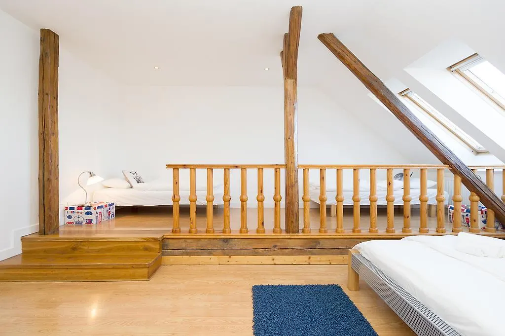Chill Hill Apartments Praga