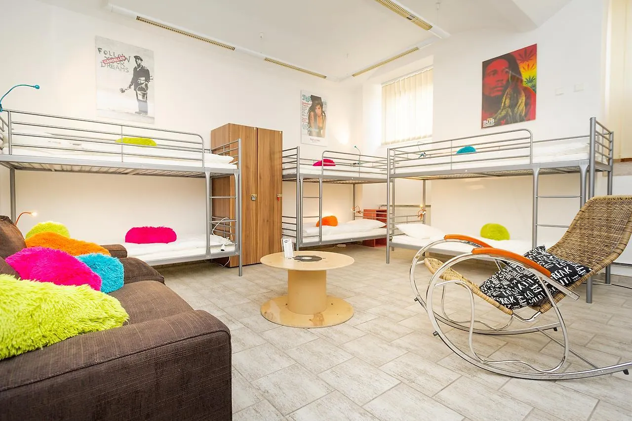 Chill Hill Apartments Praga 0*,