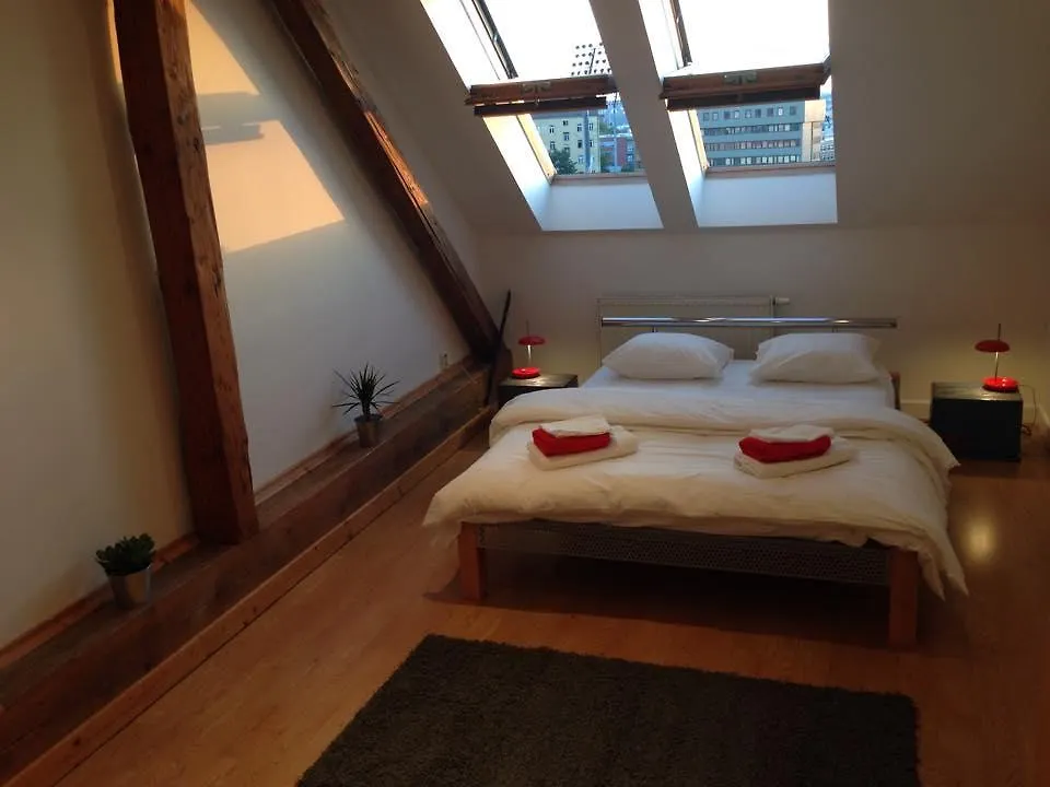 Chill Hill Apartments Prague